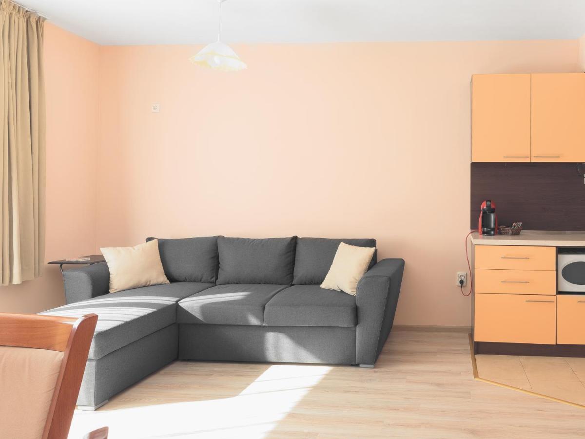 Like Home Burgas ภายนอก รูปภาพ